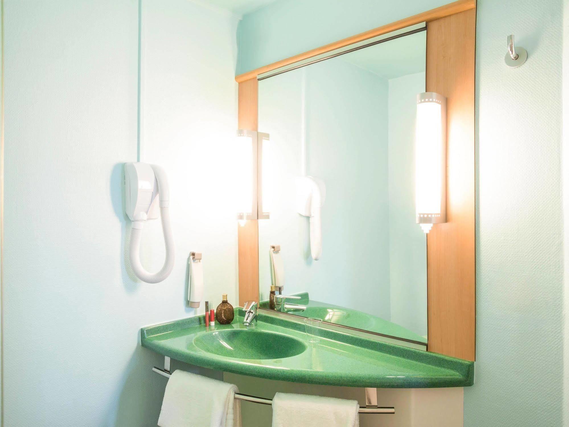 B&B Hotel Orly Chevilly-Larue - Nationale 7 מראה חיצוני תמונה